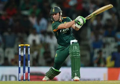 AB de Villiers carves one through covers